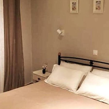 Golden Keys Apatment First Floor Apartment Moraḯtika Luaran gambar